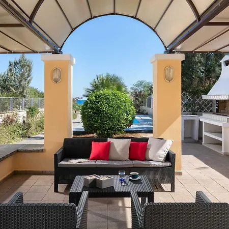 Villa Crystal Bay *